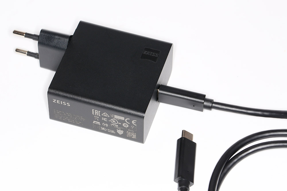 What type of power adapters should be used to charge the DTC